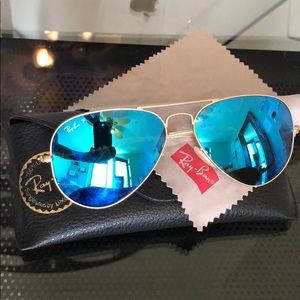 Blue Ray Ban Aviators 💙